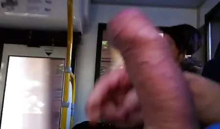 Kogut Katie Cummings busty MILF Tara go namierzyć. darmowe sex filmiki do pobrania