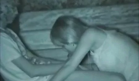 Piękna ciemnowłosa mamuśka międzyrasowy Azji, super sex filmiki duszy i ciała z